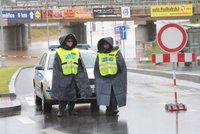 Hyenismus při povodních: Rabování je tu! Dopustili se ho cizinec i nezletilá dívka