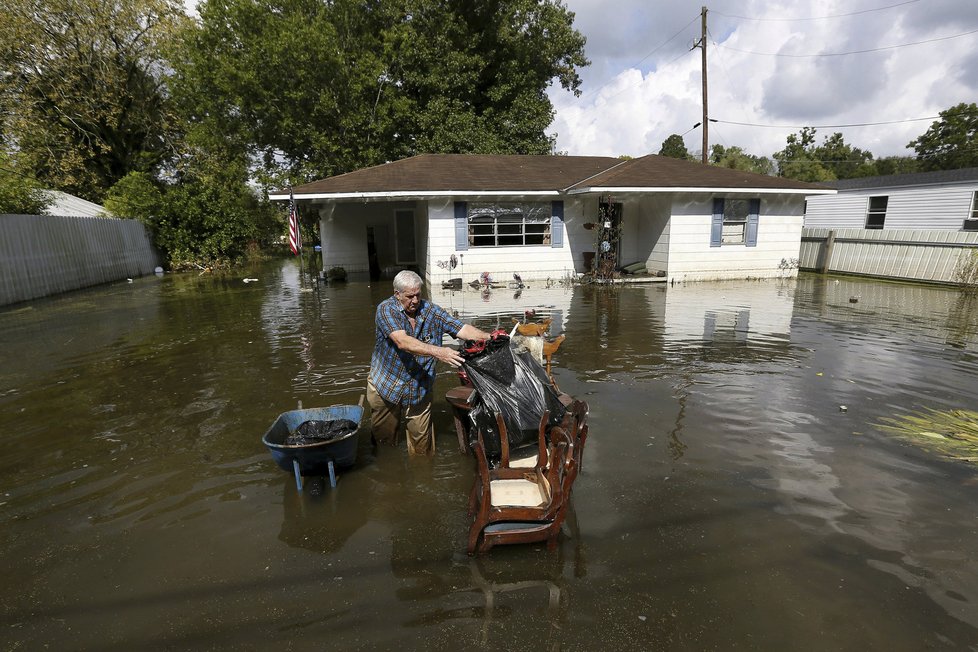 Americkou Louisianu zasáhly ničivé povodně.