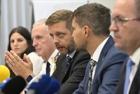 Pátý den ničivých povodní: Nejezděte do postižených míst, vyzývá Rakušan. A jak je to s Rožmberkem?