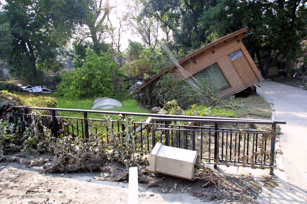 Povodně 2002: Zoo Praha.