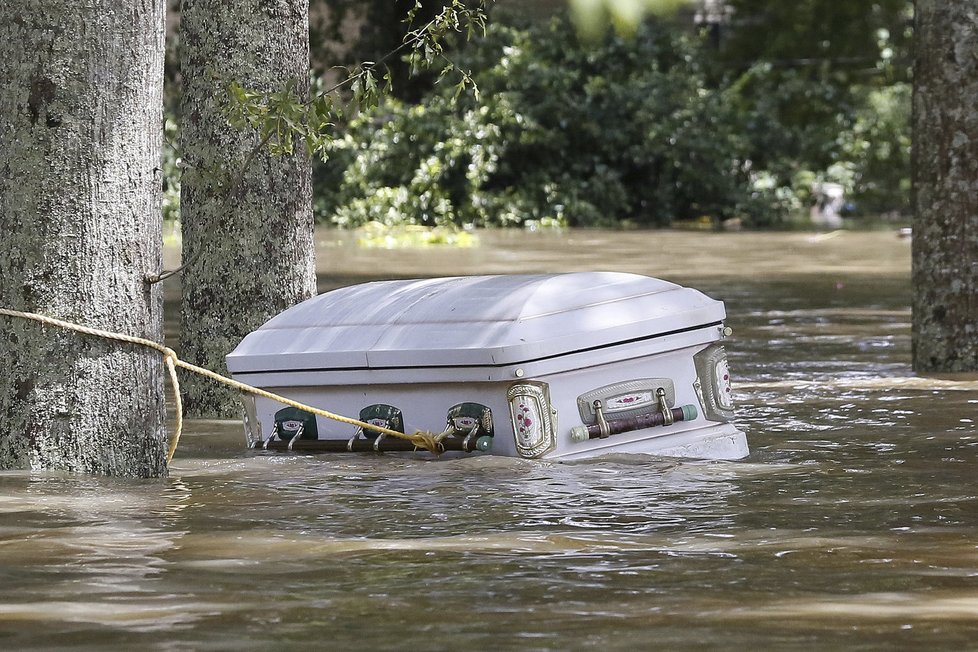 Největší katastrofa od Katriny: Povodně v Louisianě zabily už 13 lidí