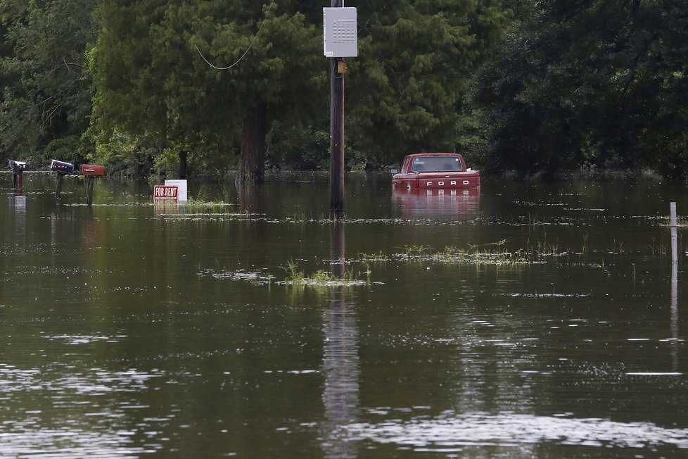 Největší katastrofa od Katriny: Povodně v Louisianě zabily už 13 lidí