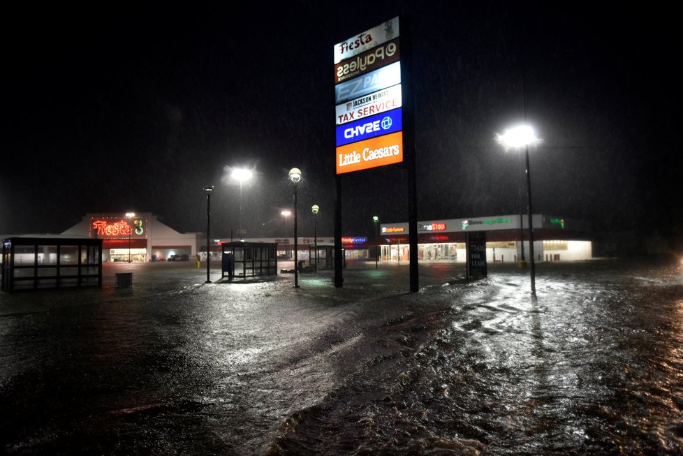 Povodně v Texasu během řádění hurikánu Harvey