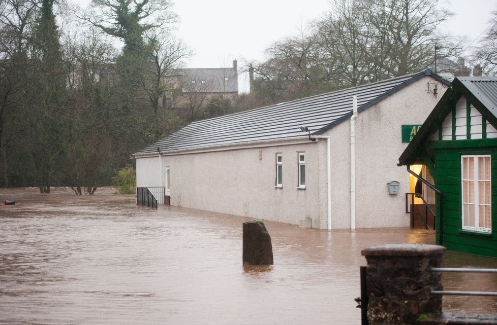 Povodně ve městě Appleby v hrabství Cumbria v severozápadní Anglii.