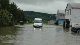 Vydatné deště zvedly hladiny řek ve Zlínkém kraji.