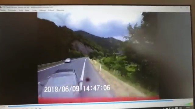Při nehodě na Děčínsku zahynul řidič osobáku. Vjel do protisměru a čelně se střetl s kamionem.