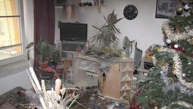 Vánoční věnec podpálil byt: Tragédii zabránili sousedé