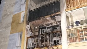 V Ostravě-Výškovicích hořel balkon paneláku.