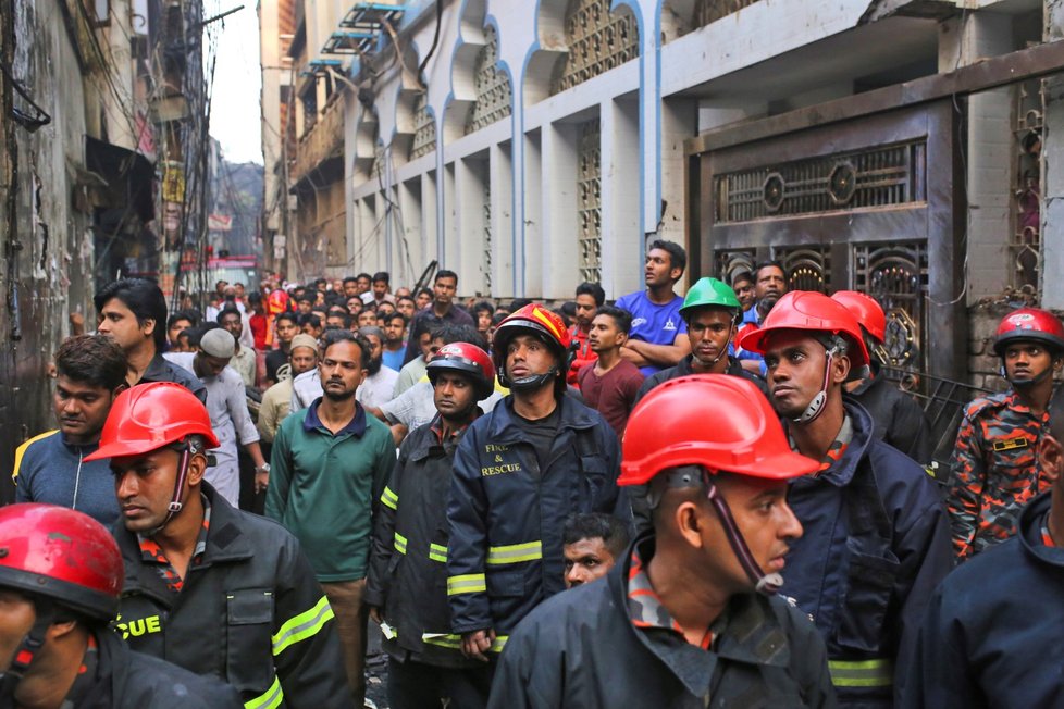 Při požáru v bangladéšské metropoli Dháce zemřelo nejméně 70 lidí