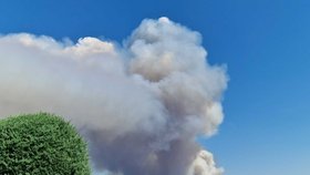 Mohutný požár vypukl nedaleko Bratislavy. (15. července 2023)
