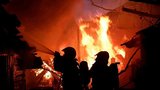 Prokletá obec na Znojemsku: Na jaře tu uhořely tři děti, teď tu po požáru našli další lidské torzo 