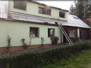 V Bušíně na Šumpersku hořel rodinný dům.