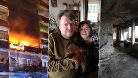 „Dusili jsme se a čekali konec.“ Invalidní manžele z hořícího domu v Praze zachránili hasiči. Sousedka zemřela