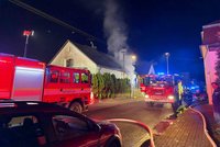 Chlapec (†13) uhořel při požáru na Chebsku: Bratr vyskočil z okna