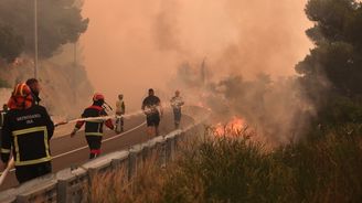 Situace ve Splitu je pod kontrolou, turisté evakuováni kvůli požáru se vrátili do hotelů Situace ve Splitu je pod kontrolou, turisté evakuováni kvůli požáru se vrátili do hotelů