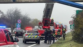 Letiště Václava Havla ochromil požár! Letadla kvůli němu nemohla přistávat ani vzlétat