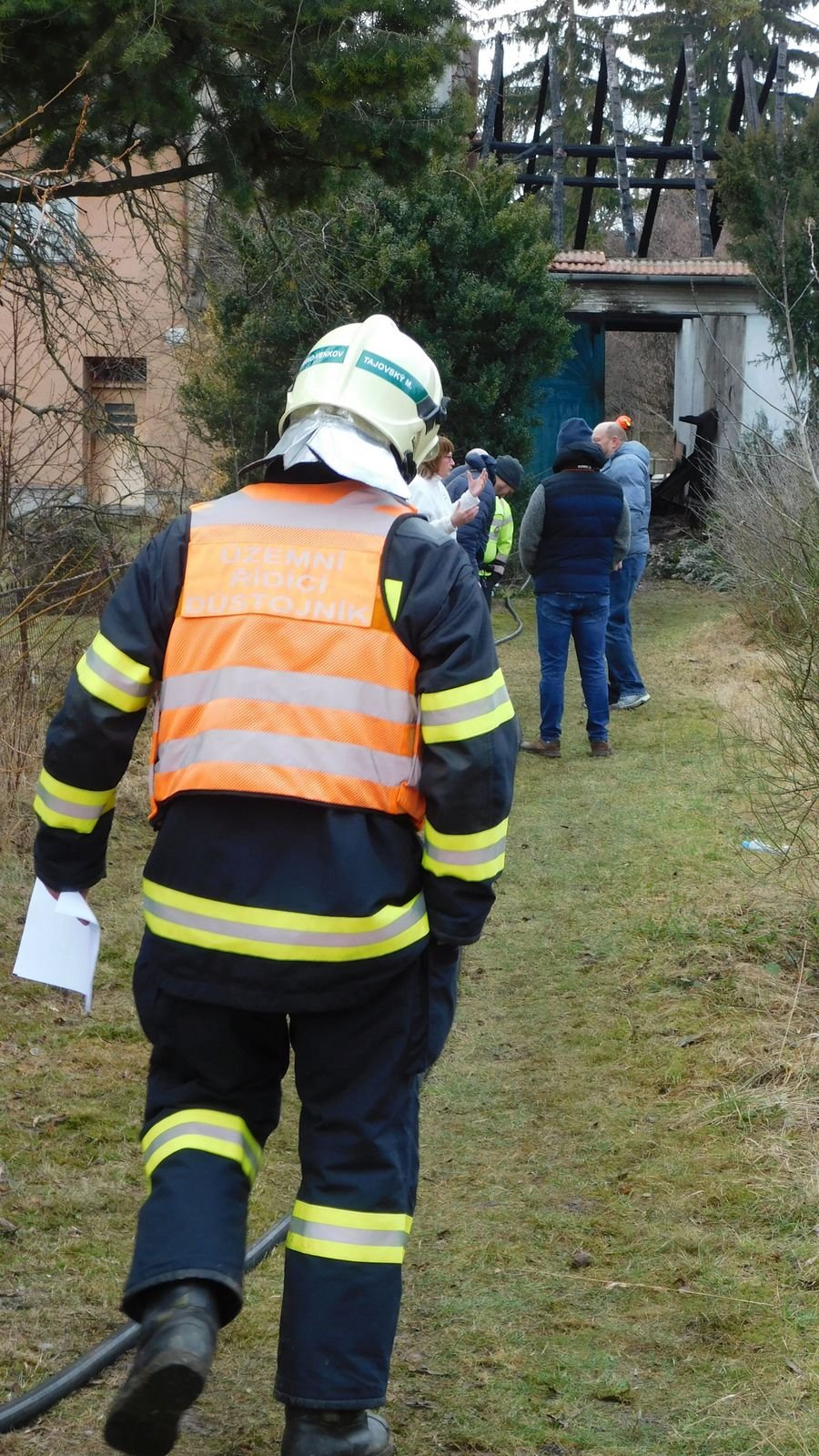 Při tragickém požáru domu v Troubsku na Brněnsku zemřel senior. Příčinu ohně zjišťují kriminalisté.