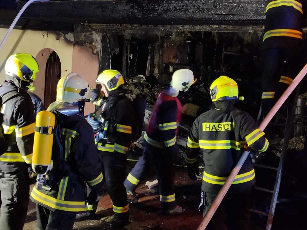 Požár rodinného domu v Jesenici u Prahy, 20. ledna 2020.