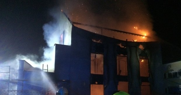 Novoroční tragédie v Horní Plané: Hasiči našli ve vyhořelém domě mrtvolu! 