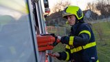 Tragédie na Kladensku: Po požáru seníku našli policisté mrtvého muže!
