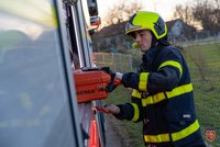 Tragédie na Kladensku: Po požáru seníku našli policisté mrtvého muže!