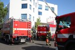 Požár klimatizační jednotky v budově hostivařského průmyslového areálu. (25. červenec 2022)