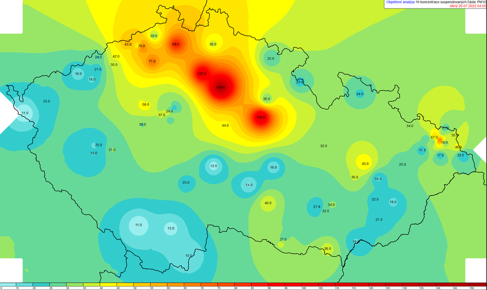 Mapa hodinových koncentrací částic PM10. „Je vidět jasně, odkud ,vítr fouká´“ píše ČHMÚ