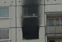Mladík zapálil byt, pustil plyn a vyskočil z balkonu