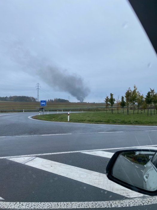 Tah z Ostravy na Opavu zastavil v pondělí dopoledne mohutný požár tahače.