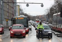 Pražskou dopravní tepnu čeká velké omezení! Na Plzeňské se bude opravovat plynovod