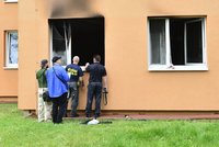 Požár bytu v Kladně: Muž utrpěl vážné popáleniny na polovině těla