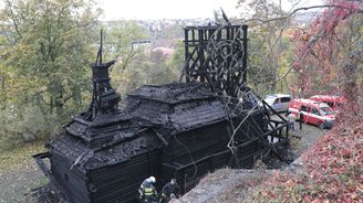 Lidé mohou přispět na obnovu požárem zničeného kostela v zahradě Kinských