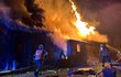 Tři lidé utrpěli zraněni při požáru rodinného domu v Krásné Lípě. (13.2.2024) 