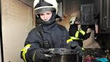 Příprava oběda skončila požárem: Pražští hasiči zjistili, že šlo o nedbalost