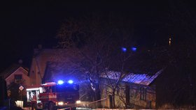 Zásah hasičů v hořícím zlínském domě odkryl krutou pravdu o smrti dvou mužů.