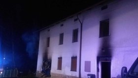Při požáru rodinného domu v Libuni na Jičínsku zemřel muž