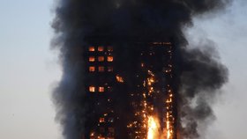 Požár bytového domu v Londýně