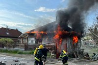 Matějíčkovým ve Zvoli shořel bezbariérový dům: Nestihli se ani nastěhovat, požár napáchal škody za milion a půl korun