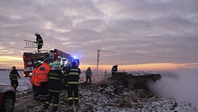 Požár bunkru na Nymbursku hasiči zvládli uhasit během hodiny