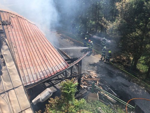 Požár výrobny nábytku v Milíkově na Jablunkovsku způsobil škodu za zhruba 15 milionů.