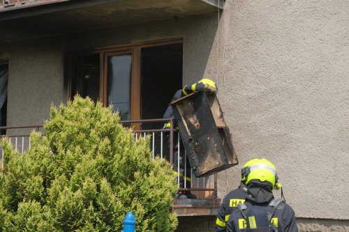 Se zapalovačem si hrály děti ve Skotnici na Novojičínsku. Rodinný domek byl plný dusivého dýmu a malý pes požár málem nepřežil.