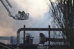 Rozsáhlý požár zachvátil areál dřevařského závodu a pily v Hlučíně na Opavsku.