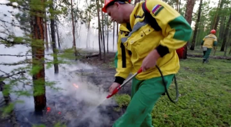 Jedovatý dým z požárů na Sibiři se šíří do Jakutsku