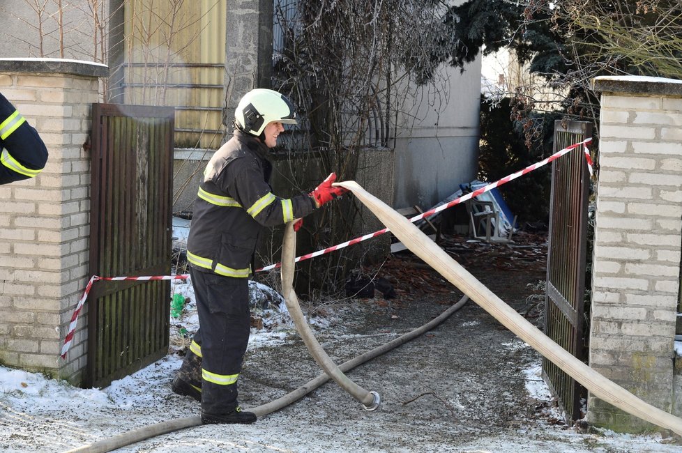 Při požáru rodinného domu v Čimelicích zemřeli dva lidé