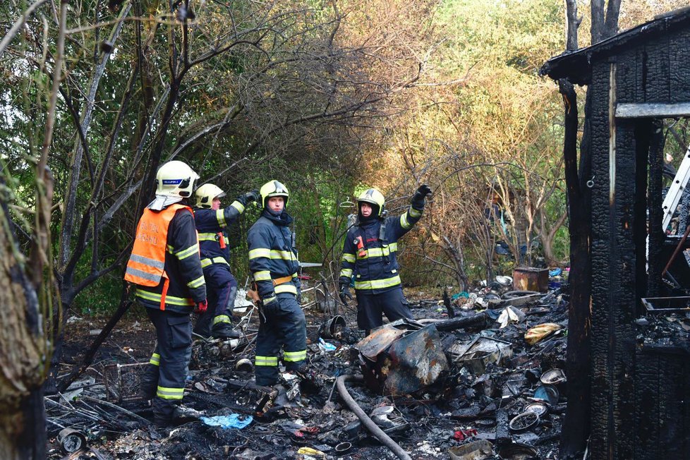 Hasiči vyjížděli k požáru opuštěného domu v ulici U Boroviček.