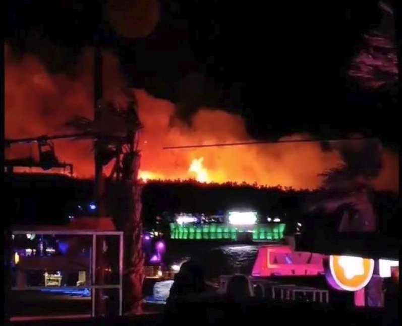 Nástrahy Chorvatska: Požár na ostrově Pag propukl v noci z 15. na 16. července.