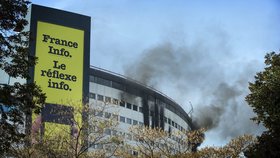V budově francouzského rozhlasu propukl ohromný požár