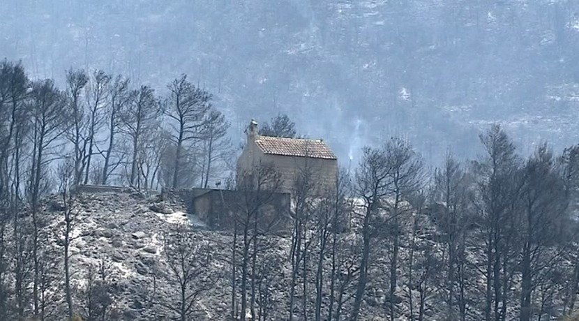 Požár na Pelješaci zanechal obrovské škody.