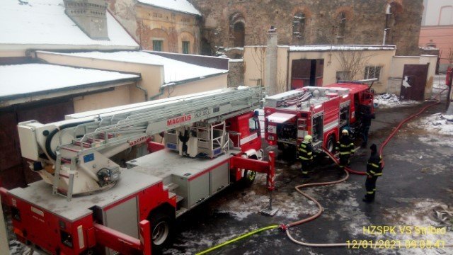 Požár bývalého pivovaru ve Stříbře na Tachovsku