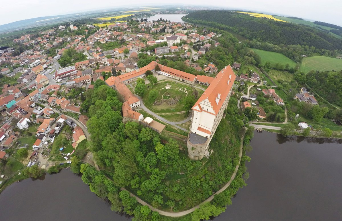 V této budově hořelo. Chybělo málo a mohla chytnout nejvzácnější část zámku.